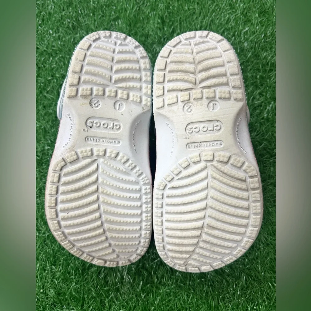 Crocs Kids Gradient Clogs with Fun Charms Size‎ J2